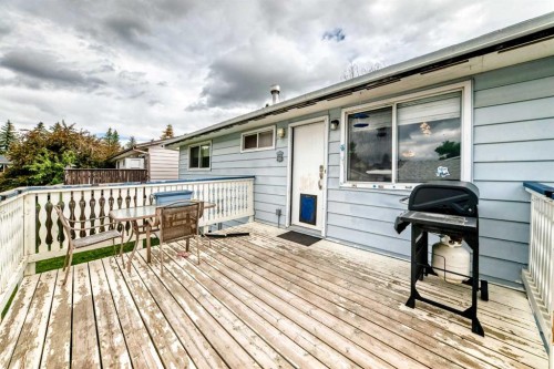 67 Newcombe Crescent, Red Deer, AB 