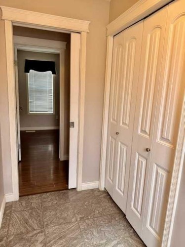 5019 49 Street, Hardisty, AB - Indoor Photo Showing Other Room