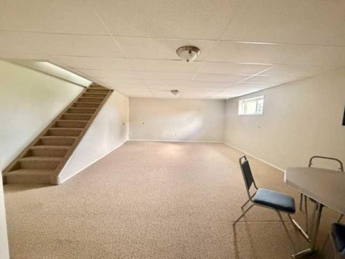 5019 49 Street, Hardisty, AB - Indoor