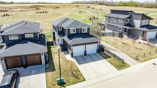 19 Vanveller Way, Sylvan Lake, AB 