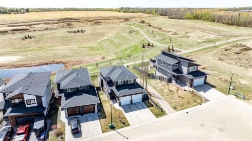 19 Vanveller Way, Sylvan Lake, AB 