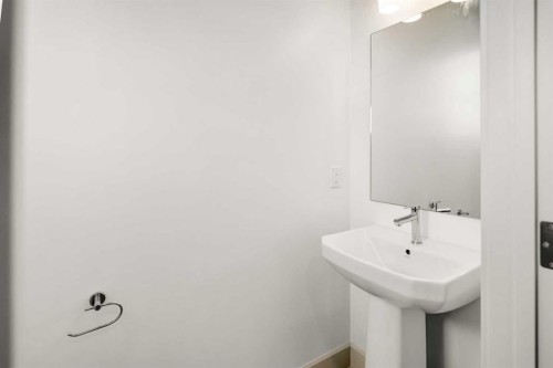 5030 48 Street, Rocky Mountain House, AB 