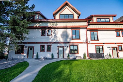 5030 48 Street, Rocky Mountain House, AB 