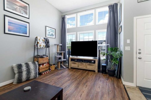 19 Ibbotson Close, Red Deer, AB - Indoor