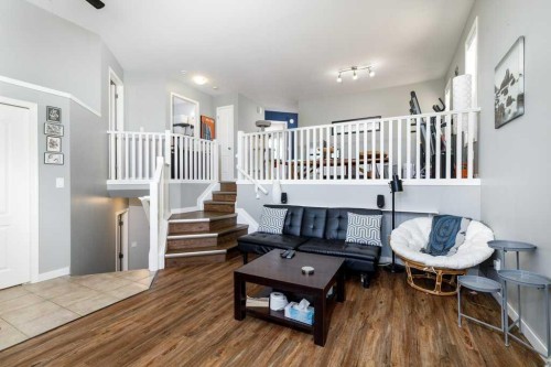 19 Ibbotson Close, Red Deer, AB - Indoor