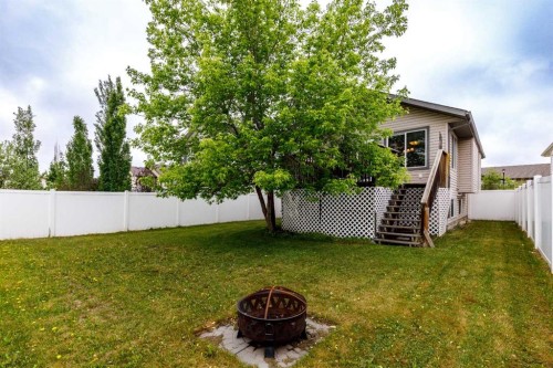 613 Oak Street, Springbrook, AB 