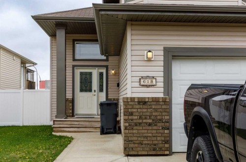 613 Oak Street, Springbrook, AB 