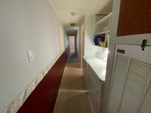48 Mobile Drive Ne, Three Hills, AB 