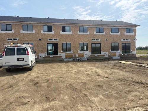 38 Station Drive, Sylvan Lake, AB - Outdoor