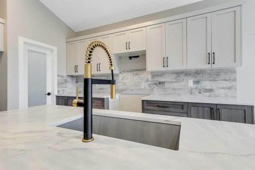 18 Aztec Street, Blackfalds, AB 