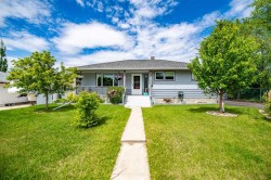 5024 43 Street Innisfail, AB T4G 1K2