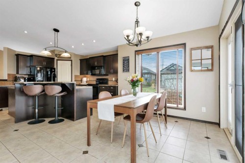 50 Wilkinson Circle, Sylvan Lake, AB - Indoor Photo Showing Dining Room