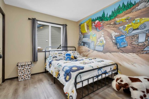 50 Wilkinson Circle, Sylvan Lake, AB - Indoor Photo Showing Bedroom