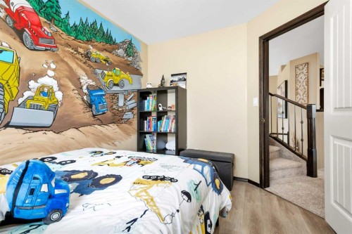 50 Wilkinson Circle, Sylvan Lake, AB - Indoor Photo Showing Bedroom