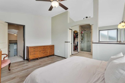 50 Wilkinson Circle, Sylvan Lake, AB - Indoor Photo Showing Bedroom