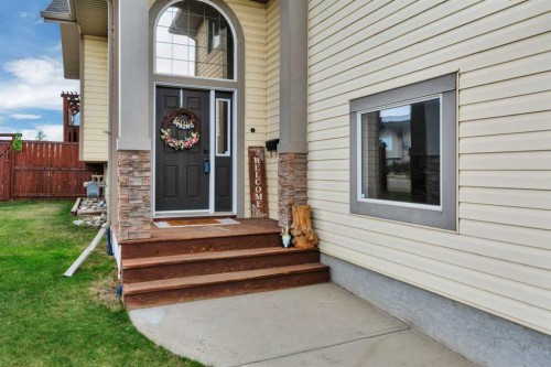 50 Wilkinson Circle, Sylvan Lake, AB - Outdoor With Exterior