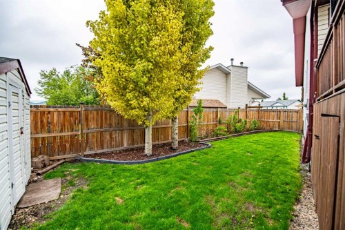 42 Logan Close, Red Deer, AB 