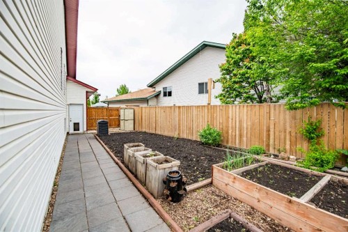 42 Logan Close, Red Deer, AB 