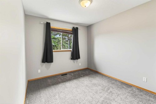 42 Logan Close, Red Deer, AB 