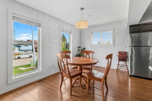 16 Willow Street, Sylvan Lake, AB 