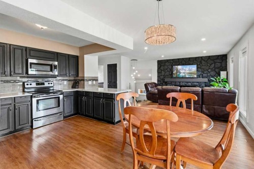 16 Willow Street, Sylvan Lake, AB 