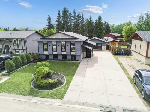 16 Willow Street, Sylvan Lake, AB 