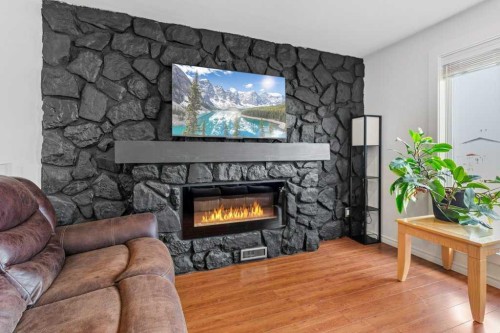 16 Willow Street, Sylvan Lake, AB 