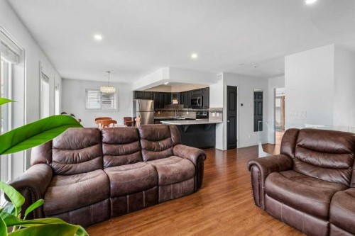 16 Willow Street, Sylvan Lake, AB 
