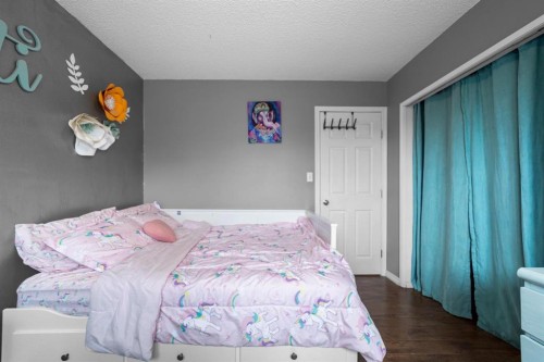 5221 42 Street, Camrose, AB 