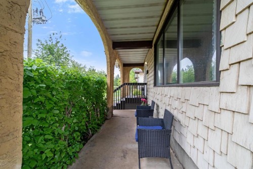 5221 42 Street, Camrose, AB 