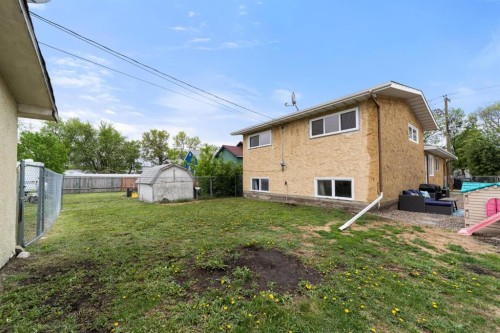 5221 42 Street, Camrose, AB 
