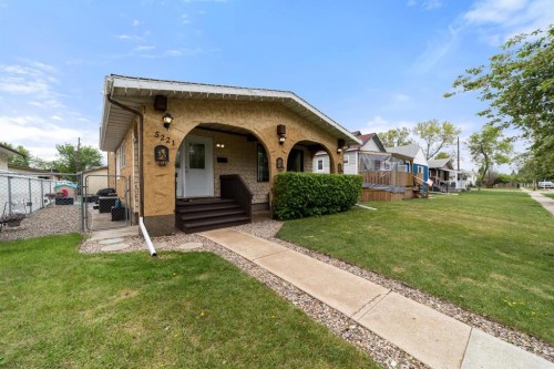 5221 42 Street, Camrose, AB 