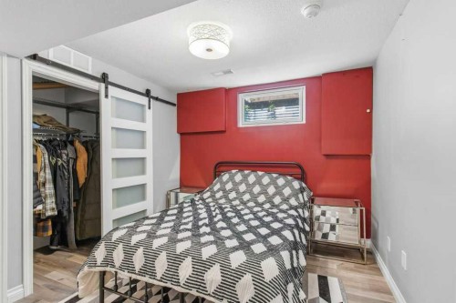 5 Selkirk Boulevard, Red Deer, AB 