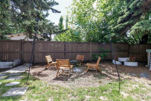 5 Selkirk Boulevard, Red Deer, AB 