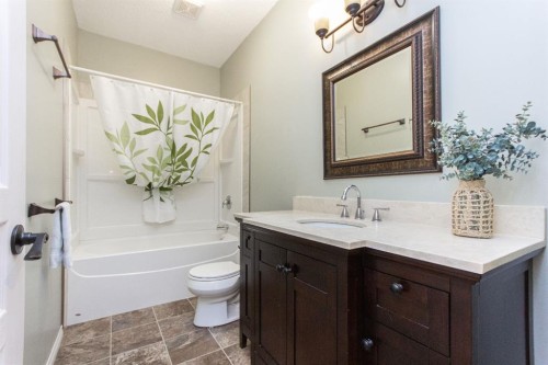 101 Valley Crescent, Blackfalds, AB 