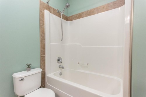 101 Valley Crescent, Blackfalds, AB 