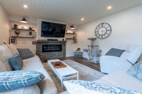 7 Davison Drive, Red Deer, AB 