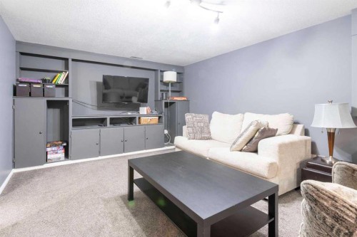 7 Davison Drive, Red Deer, AB 