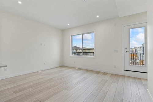 42 Corner Glen Manor Ne, Calgary, AB 