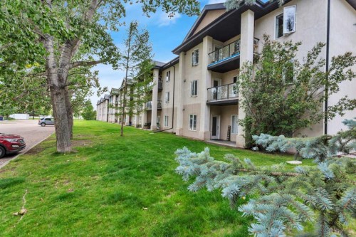 301-80A Kelloway Crescent, Red Deer, AB 