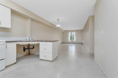 301-80A Kelloway Crescent, Red Deer, AB 
