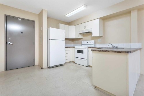 301-80A Kelloway Crescent, Red Deer, AB 