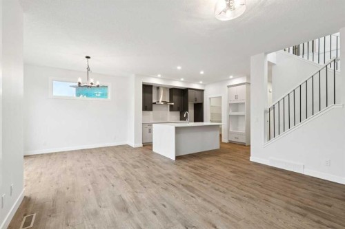 37 Sora Gardens Se, Calgary, AB 