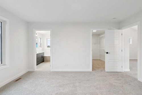 37 Sora Gardens Se, Calgary, AB 