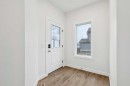 37 Sora Gardens Se, Calgary, AB 