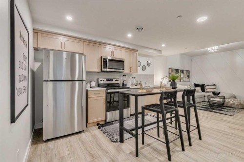 37 Sora Gardens Se, Calgary, AB 