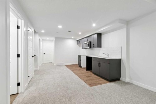 37 Sora Gardens Se, Calgary, AB 
