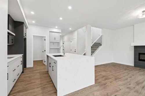 37 Sora Gardens Se, Calgary, AB 