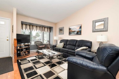 20 Cosgrove Close, Red Deer, AB 