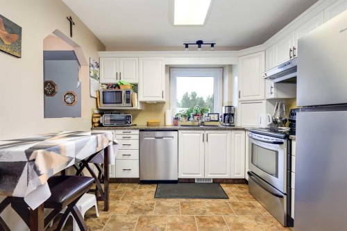 20 Cosgrove Close, Red Deer, AB 